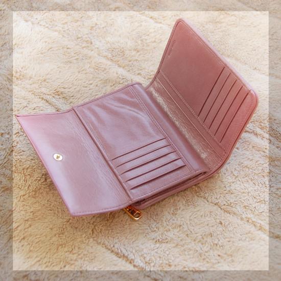 ギフトOK☆可愛いマトラッセ折財布 ミュウミュウ財布 スーパーコピー☆5M1225☆CIPRIA