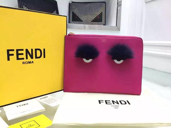 2015新作 FENDI フェンディコピー ☆iPadも入る！ファー付 モンスタークラッチバッグ 8M036341DF0359