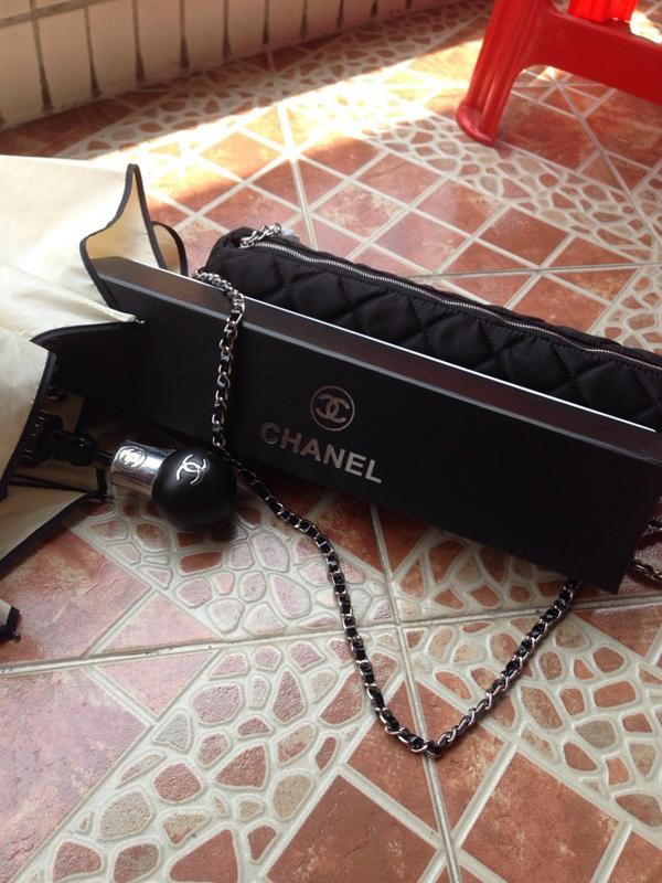 2015春夏新作 Chanel シャネルスーパーコピー 旅行必須【日本未入荷　カメリア柄　傘】ブラック系